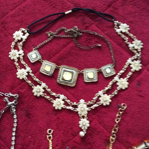 43 Piece Lot of Retro & Vintage Rhinestone Jewelry for the Collector - Picture 11 of 11